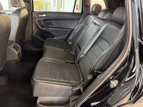 Used 2022 Volkswagen Tiguan SEL R-Line AWD/4WD image 23