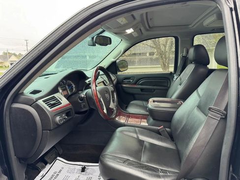 Used 2014 Cadillac Escalade Premium AWD/4WD image 12
