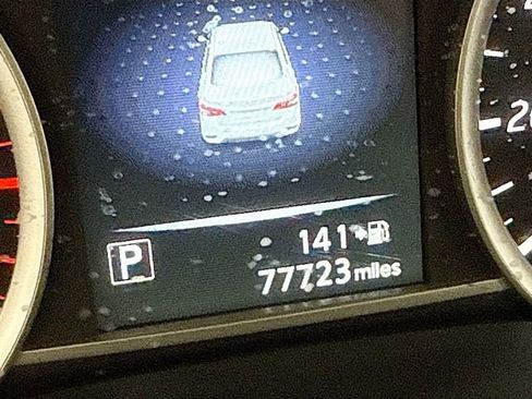 Used 2018 Nissan Sentra SV image 12