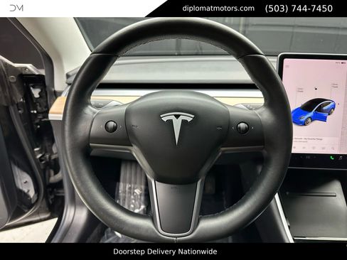 Used 2019 Tesla Model 3 Standard Range Plus image 23