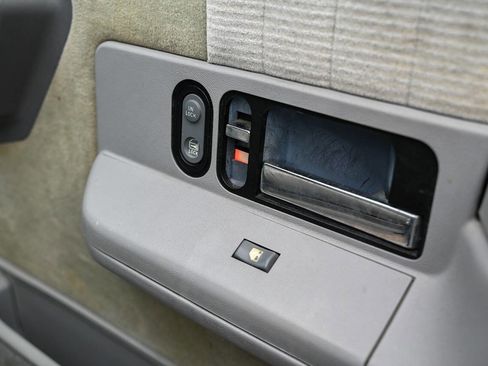 Used 1994 Chevrolet Blazer 4WD image 73