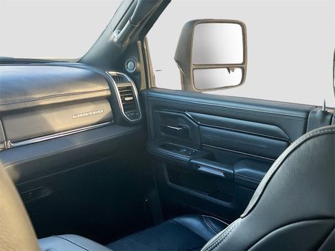 Used 2024 RAM 2500 Limited image 25