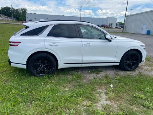 Used 2023 Genesis GV70 3.5T Sport AWD/4WD image 4