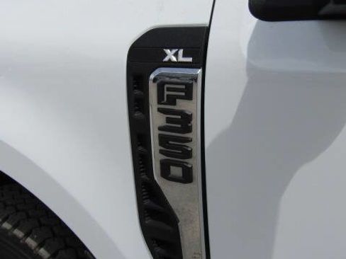 Used 2024 Ford F350 XL w/ XL Chrome Package AWD/4WD image 8