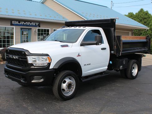 Used 2022 RAM 5500 Tradesman AWD/4WD image 1