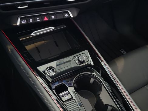 New 2026 Audi Q3 quattro 2.0T AWD/4WD image 13