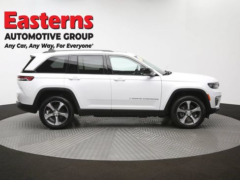 Used 2023 Jeep Grand Cherokee 4WD 4xe image 47