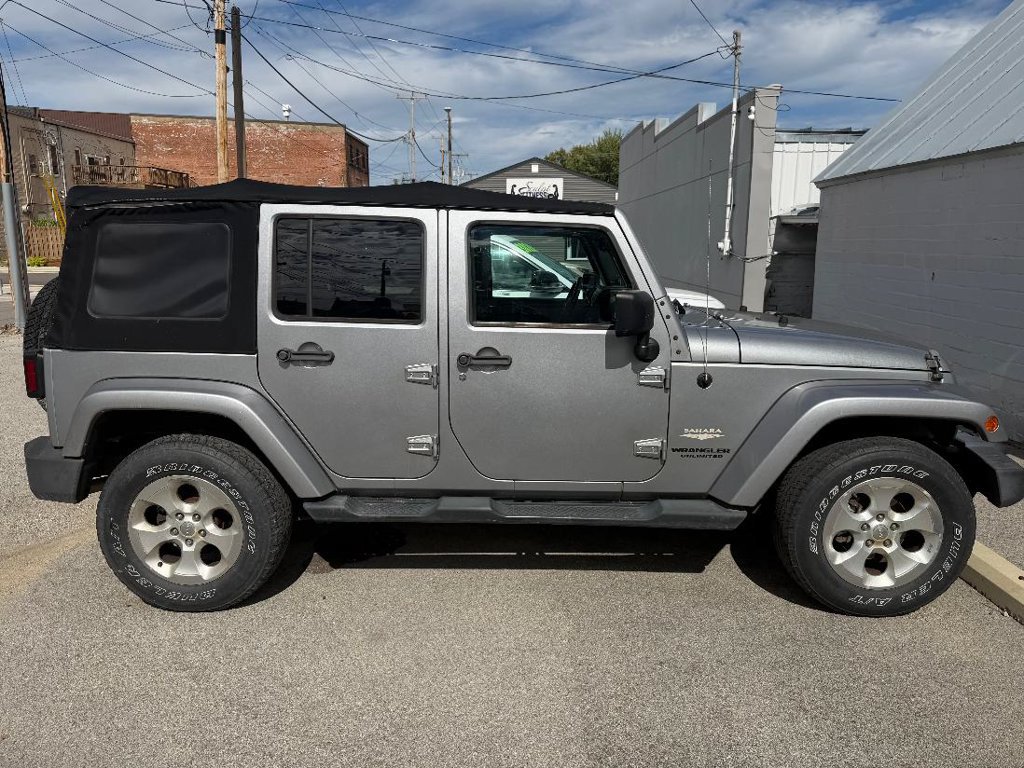 Used 2014 Jeep Wrangler Unlimited Sahara w/ Trailer Tow Group AWD/4WD image 3