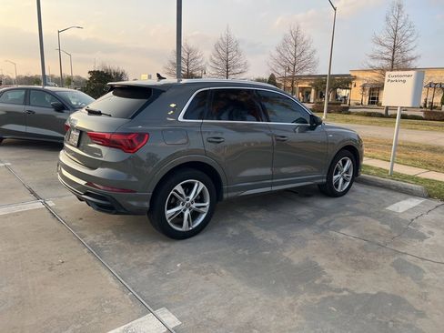 Used 2020 Audi Q3 2.0T Premium w/ Convenience Package image 6