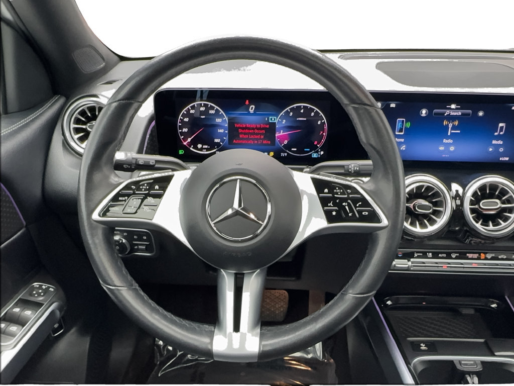 Used 2025 Mercedes-Benz GLB 250 4MATIC image 34