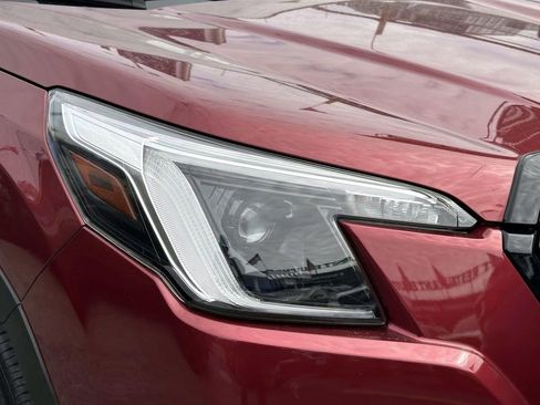 Used 2022 Subaru Forester Limited image 8