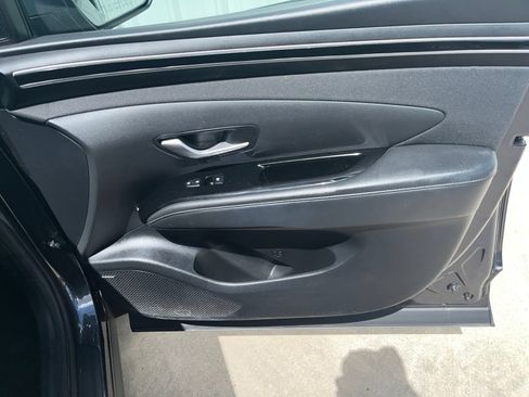 Used 2022 Hyundai Tucson Limited AWD/4WD image 16