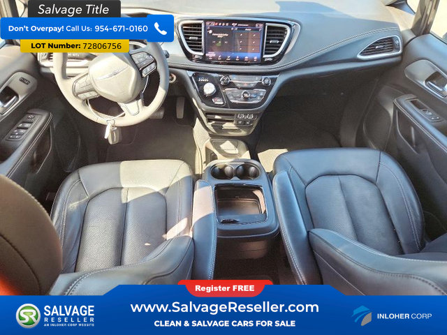 Used 2022 Chrysler Pacifica Touring-L w/ S Appearance Package FWD image 11