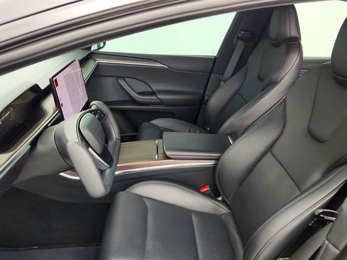 Used 2022 Tesla Model X AWD w/ 6 Seat Interior image 26