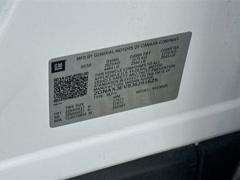 Used 2018 Chevrolet Equinox LT image 12