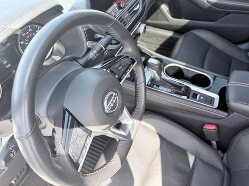 Certified 2024 Nissan Altima 2.5 SR w/ SR Premium Package image 18