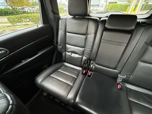 Used 2018 Jeep Grand Cherokee Limited image 12