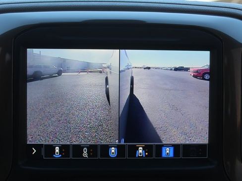 Used 2022 Chevrolet Silverado 2500 High Country w/ Safety Package II image 37