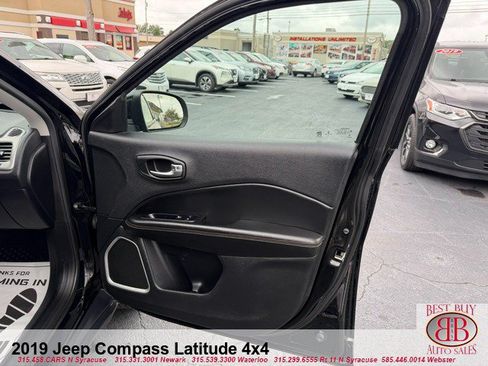 Used 2019 Jeep Compass Latitude w/ Popular Equipment Group AWD/4WD image 17