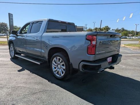 Used 2019 Chevrolet Silverado 1500 High Country w/ High Country Premium Package AWD/4WD image 6
