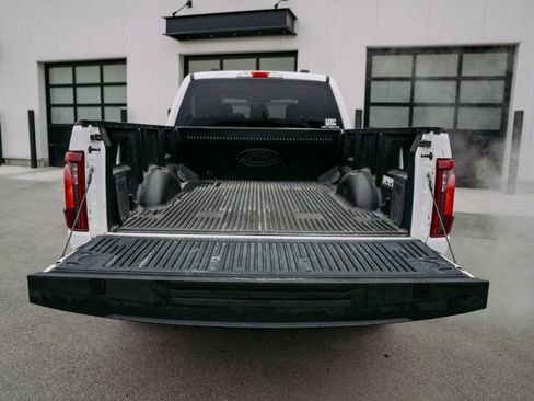 Used 2024 Ford F150 XLT w/ Tow/Haul Package image 9