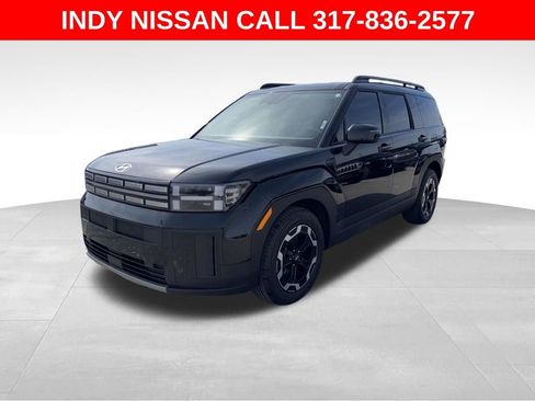 Used 2024 Hyundai Santa Fe SEL image 2