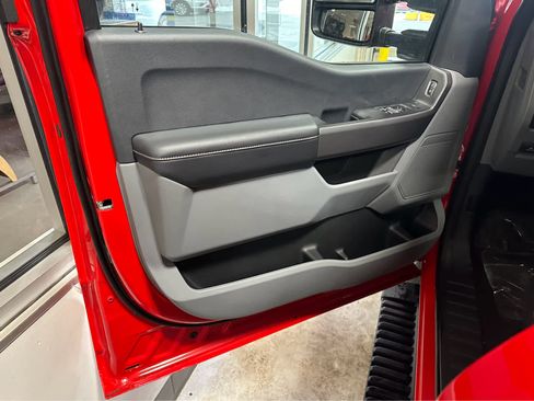 New 2025 Ford F350 XLT image 13