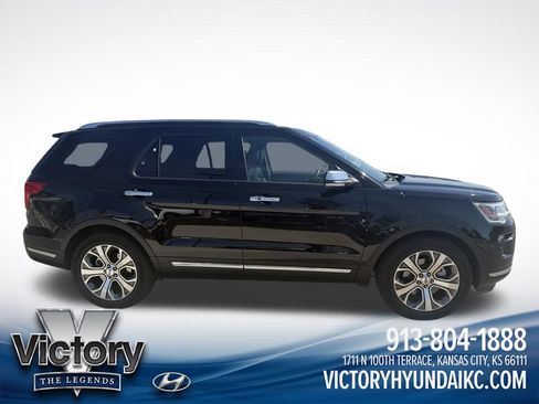 Used 2018 Ford Explorer Platinum AWD/4WD image 20