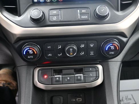 Used 2021 GMC Acadia Denali w/ Denali Ultimate Package image 35