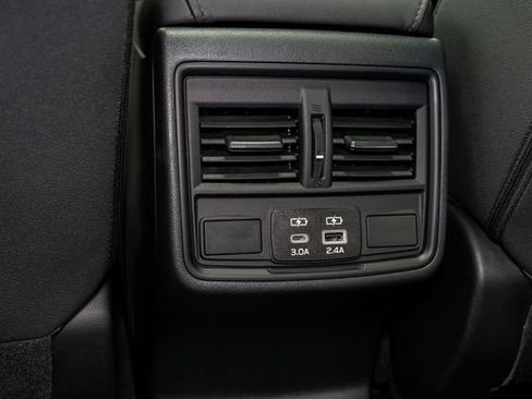 Used 2026 Subaru Outback Premium AWD/4WD image 28