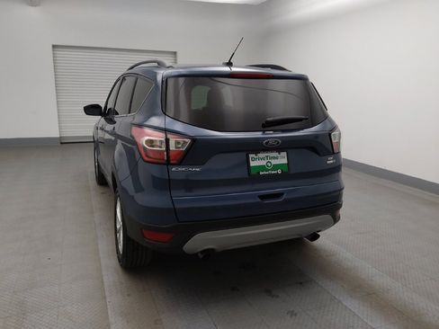 Used 2018 Ford Escape SE image 6