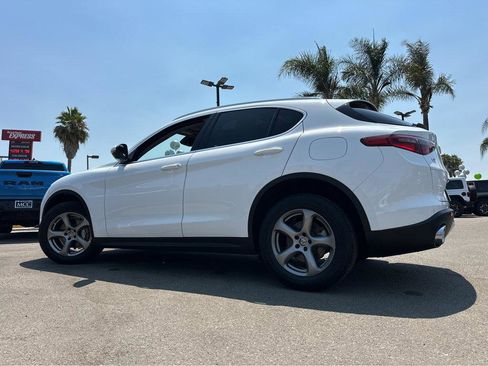 Used 2019 Alfa Romeo Stelvio AWD image 3