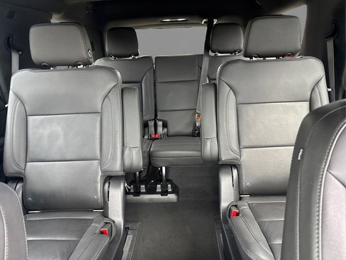 Used 2022 Chevrolet Tahoe Z71 w/ Off-Road Capability Package image 20