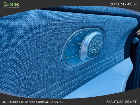 Used 2023 Hyundai Elantra Limited image 32