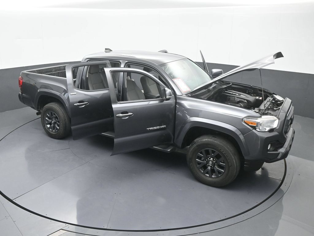 Used 2022 Toyota Tacoma SR5 w/ Technology Package RWD image 71