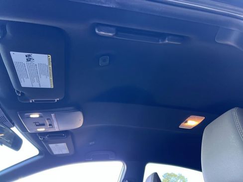 Used 2025 Toyota Camry SE image 23