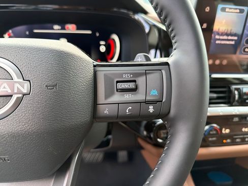 New 2026 Nissan Pathfinder Platinum FWD image 22