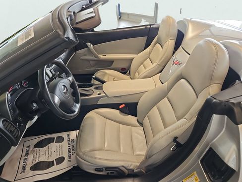 Used 2007 Chevrolet Corvette Convertible w/ Preferred Equipment Group RWD image 28