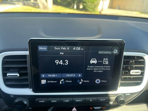 Used 2026 Hyundai Venue SEL image 11