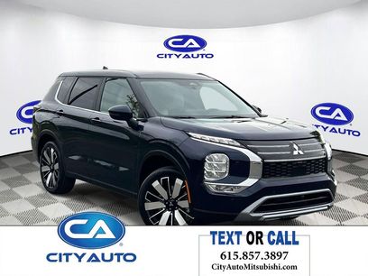 Used 2025 Mitsubishi Outlander SE