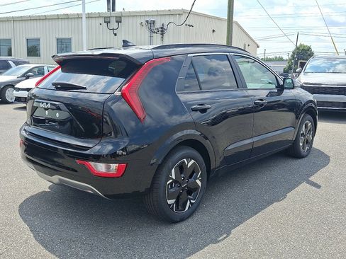 New 2025 Kia Niro Wind w/ Wind Preserve Package image 3