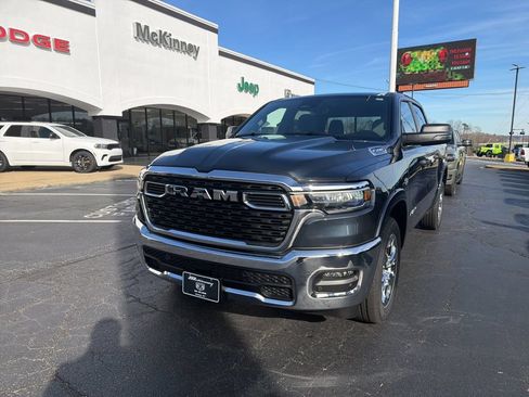 New 2026 RAM 1500 Big Horn AWD/4WD image 4