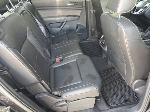Used 2022 Volkswagen Atlas SEL AWD/4WD image 17