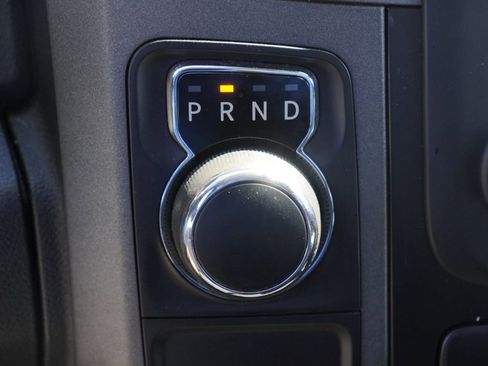 Used 2018 RAM 1500 Express image 18