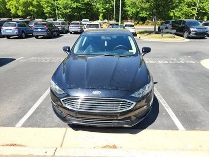 Used 2017 Ford Fusion SE w/ Fusion SE Technology Package