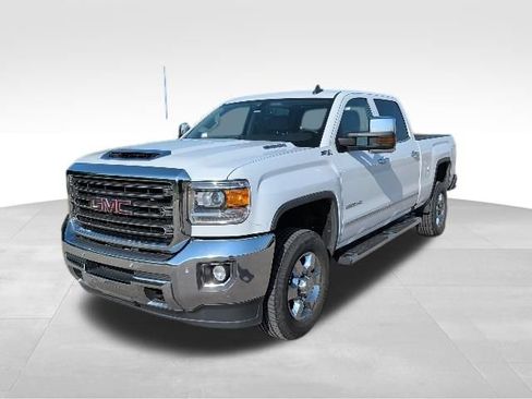 Used 2018 GMC Sierra 2500 SLT w/ Duramax Plus Package AWD/4WD image 7