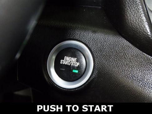 Used 2019 GMC Terrain SLE w/ Driver Convenience Package image 9