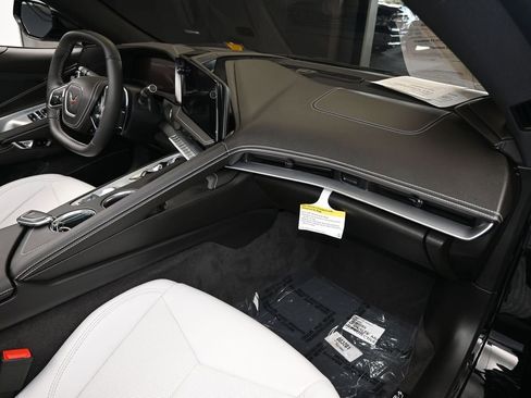 Used 2026 Chevrolet Corvette Stingray Convertible w/ 1LT image 19