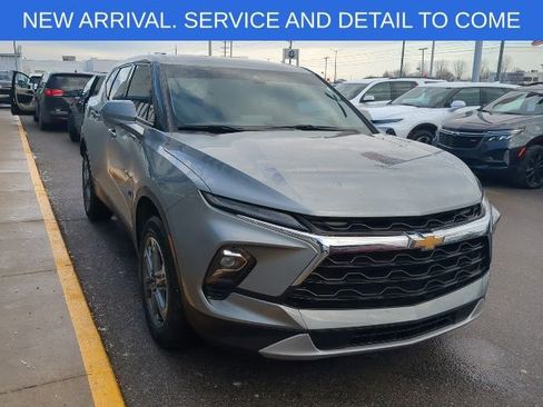 Used 2024 Chevrolet Blazer LT w/ Driver Confidence Package image 8