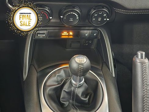 Used 2023 MAZDA MX-5 Miata Club w/ Weather Package image 23